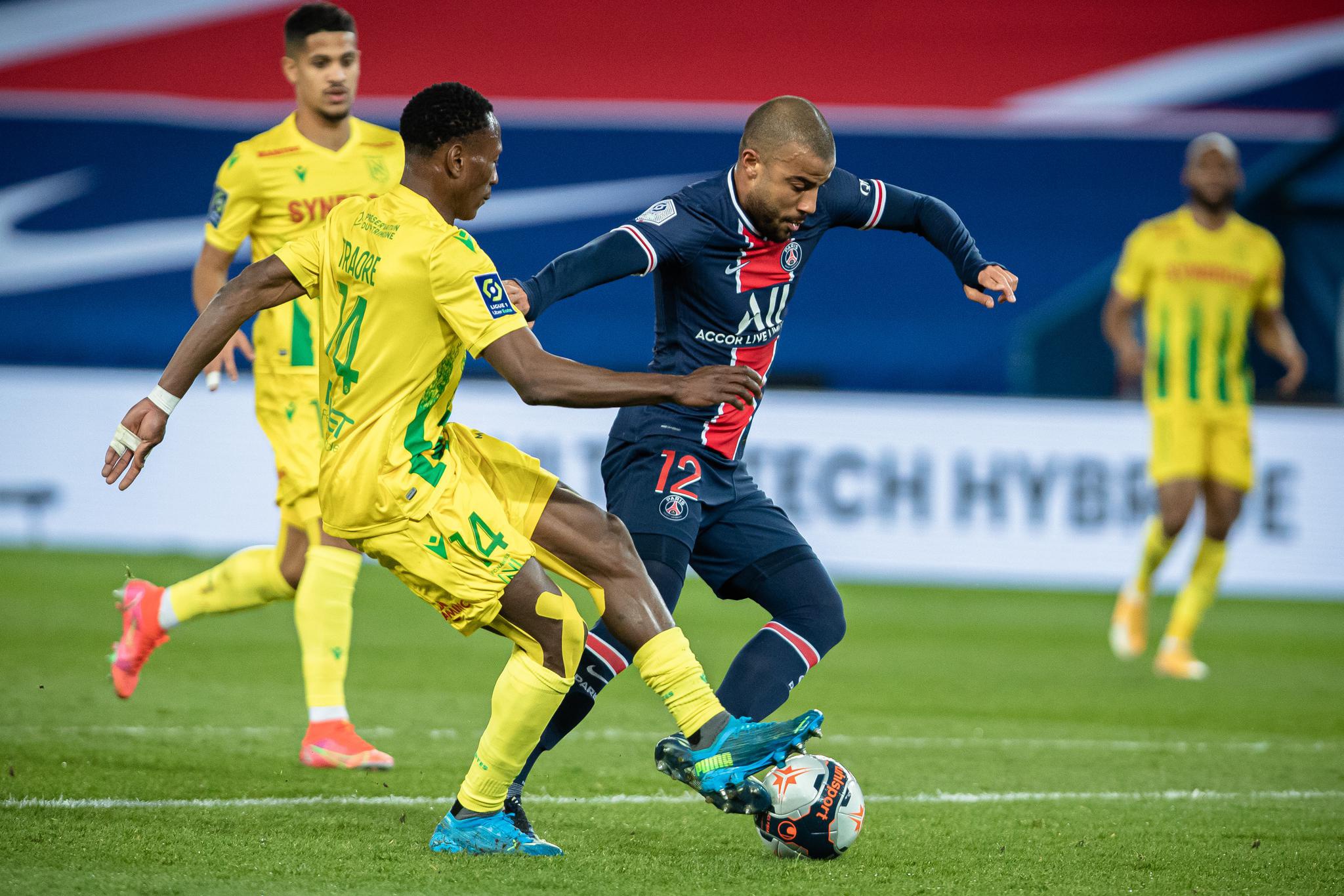 足球法甲巴黎圣日耳曼主场不敌南特