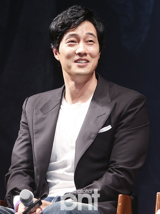 韩国人气演员苏志燮经过慎重考虑,决定不出演netflix电视剧《模范