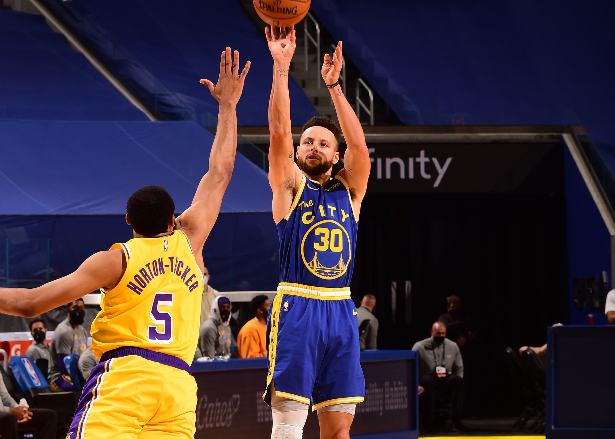 已成为队史助攻王10场比赛内库里还将成为勇士队史得分王