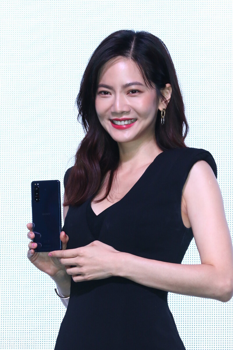 曾之乔亮相她还是这么美让人赏心悦目