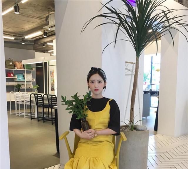 男友在商场手捧鲜花,跪地求婚被拒,女方父母:外地人要有房有车休闲区蓝鸢梦想 - Www.slyday.coM 男友在商场手捧鲜花,跪地求婚被拒,女方父母:外地人要有房有车休闲区蓝鸢梦想 - Www.slyday.coM