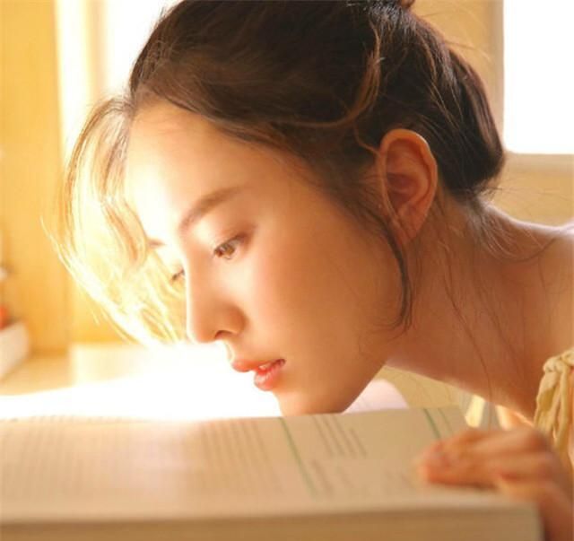 男友在商场手捧鲜花,跪地求婚被拒,女方父母:外地人要有房有车休闲区蓝鸢梦想 - Www.slyday.coM 男友在商场手捧鲜花,跪地求婚被拒,女方父母:外地人要有房有车休闲区蓝鸢梦想 - Www.slyday.coM