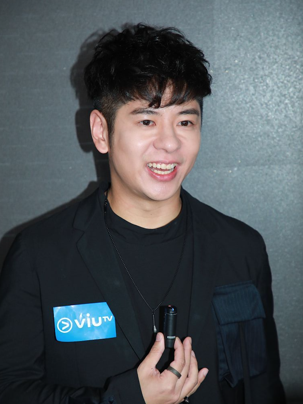 牙医许廷铿成乐坛中流砥柱再与唱片公司不欢而散被指恃红生娇