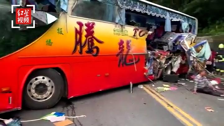 台湾苏花公路发生游览车撞路边山崖事故致6死39伤