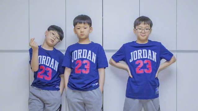 韩国三胞胎民国照片图片