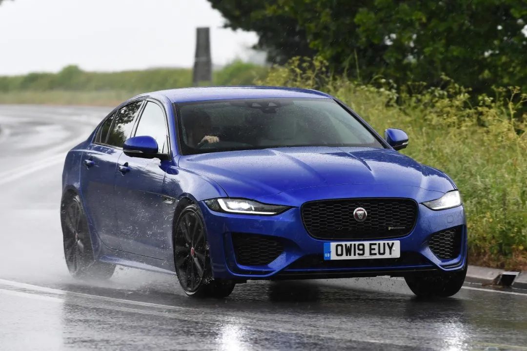 捷豹xj用了半世纪的时间写一部罗曼蒂克消亡史