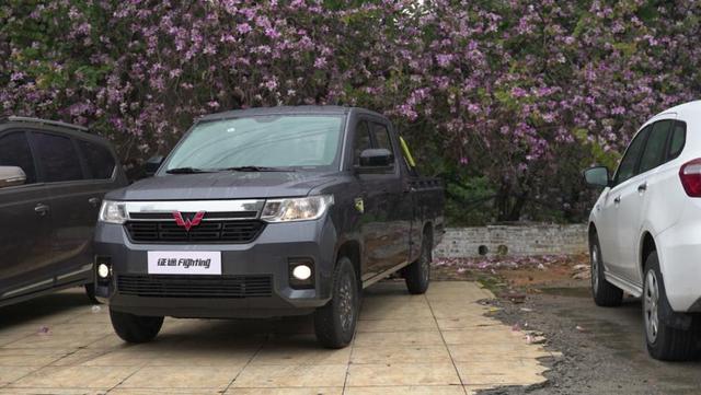 征途实车抢先体验朋克版的五菱宏光魔改噱头还是真实用