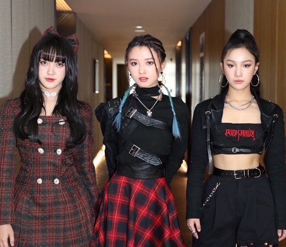 成团414天sis组合要解散了吗