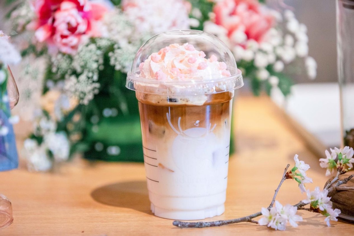 开学啦!来瑞幸开学季喝一杯珞珈樱花拿铁,樱花季人气限定哦