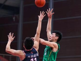 辽宁队赢球朱荣振却缺席,因为顶嘴被杨鸣雪藏?原因出来了休闲区蓝鸢梦想 - Www.slyday.coM