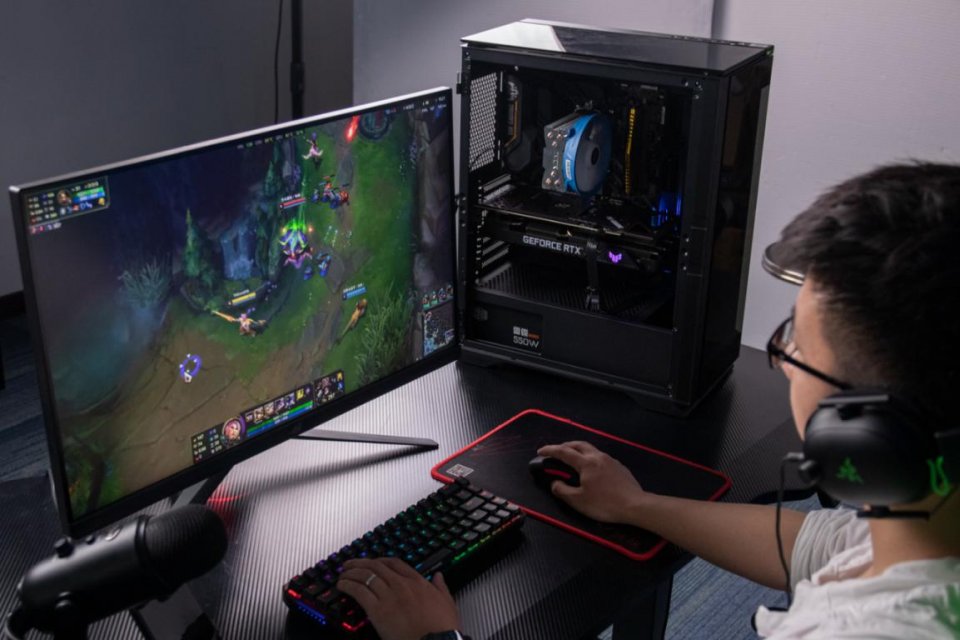 直播大作无压力看看游戏主播都用什么电脑吧