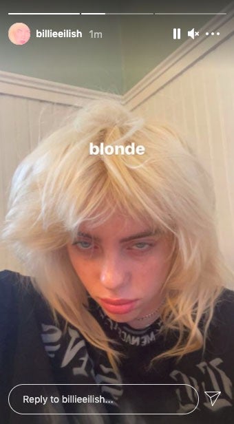 比莉艾利什抛弃绿色发型染回金发网友称赞漂亮的金发美女