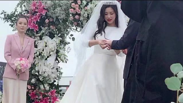 3月18日,《赘婿》中楼舒婉的扮演者朱珠在北京举行婚礼!