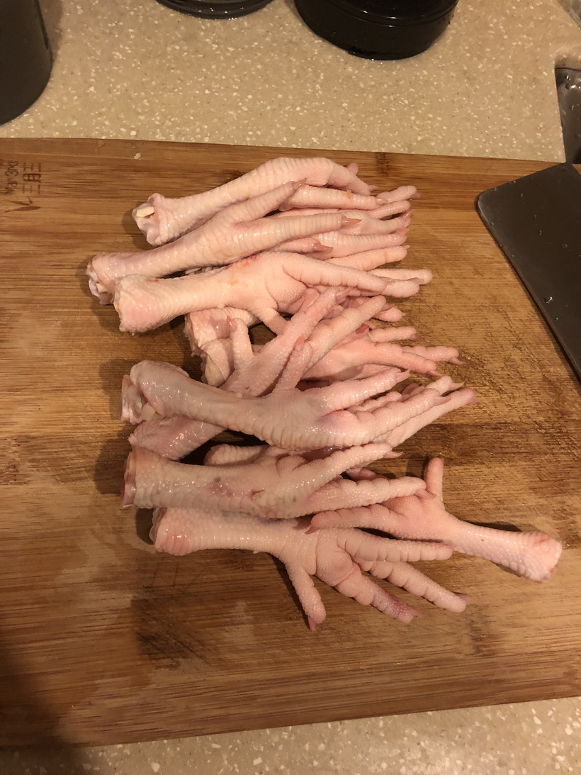 "网红"酸辣鸡爪来了,详细步骤,简单美味,快来一起试试!