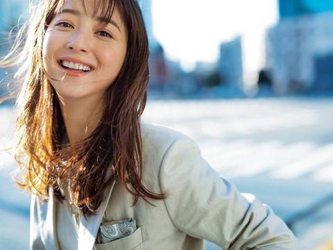 佐佐木希 新境界 Domani 翻新号模特提拔 佐佐木希 新境界 Domani 翻新号模特提拔