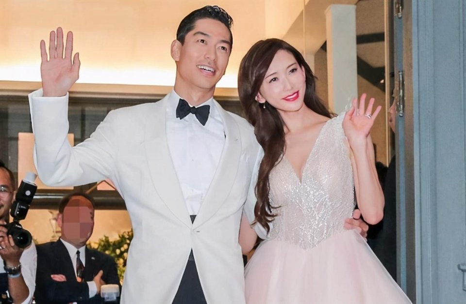 林志玲陪老公拍广告,夫妻合体秀恩爱,志玲姐姐越来越幸福