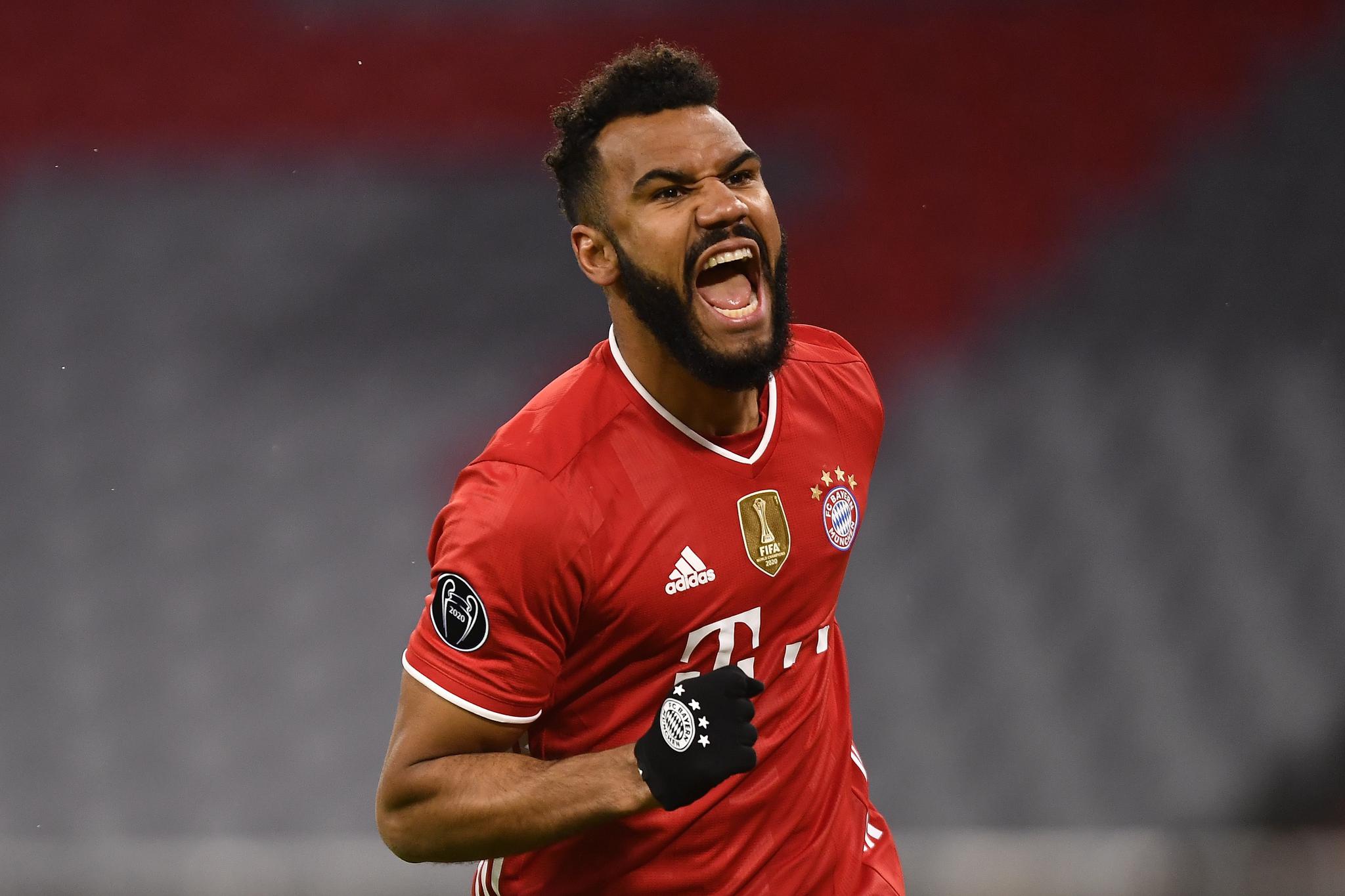 3月17日,拜仁慕尼黑队球员舒波-莫廷庆祝攻入球队第二球.