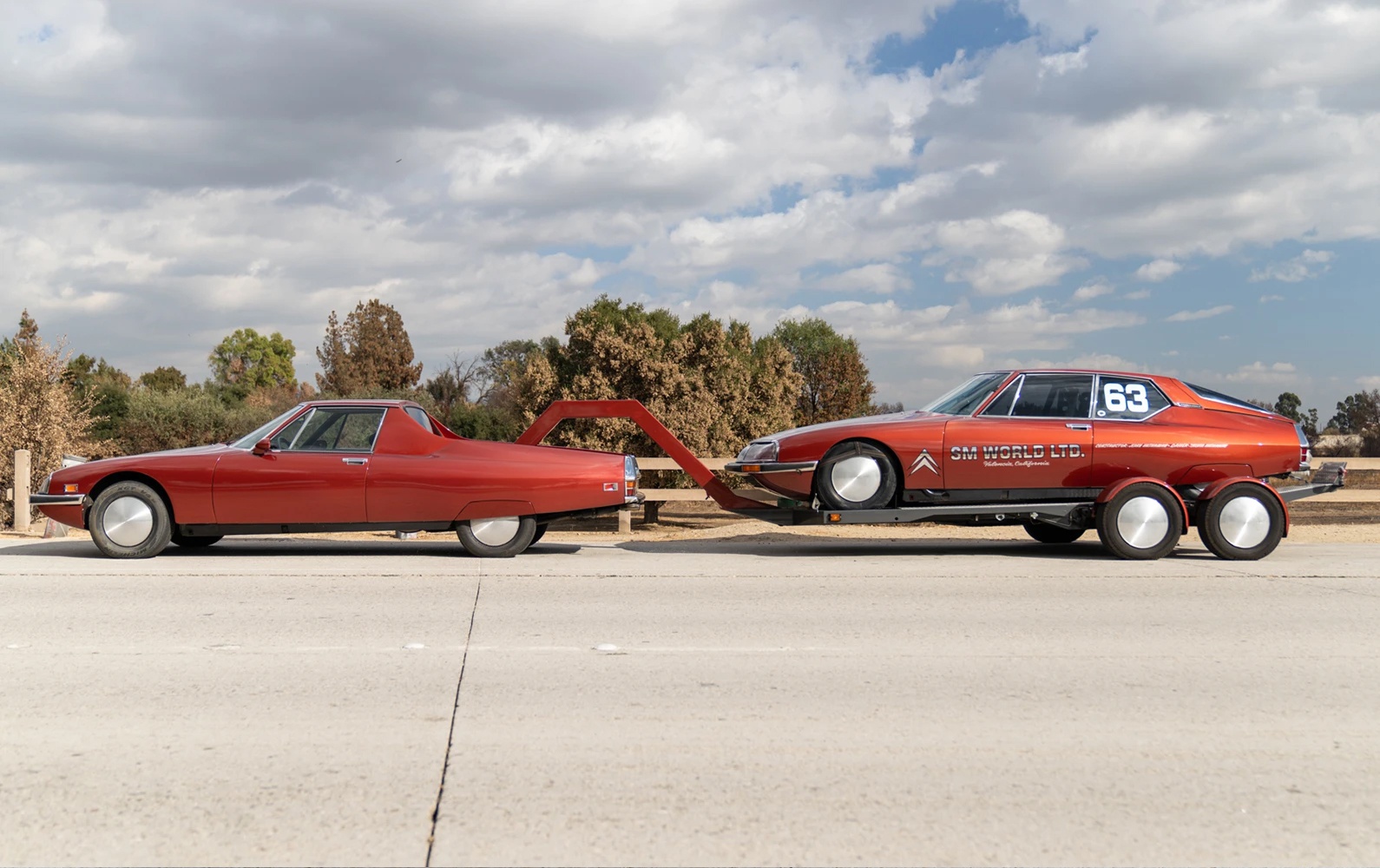 时速325公里的太空飞艇 雪铁龙sm直线纪录赛车