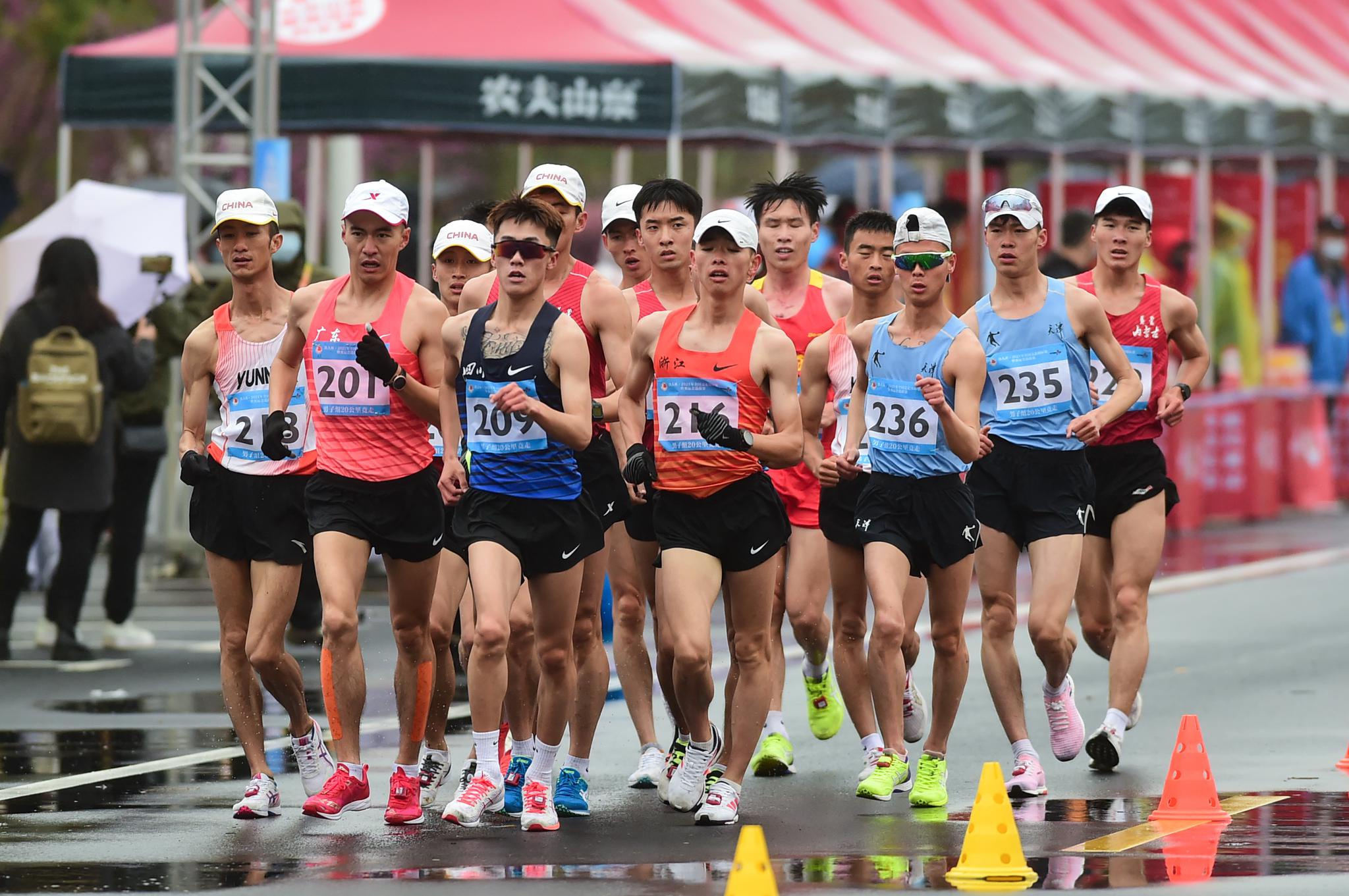 田径——全国竞走锦标赛:男子20公里赛况