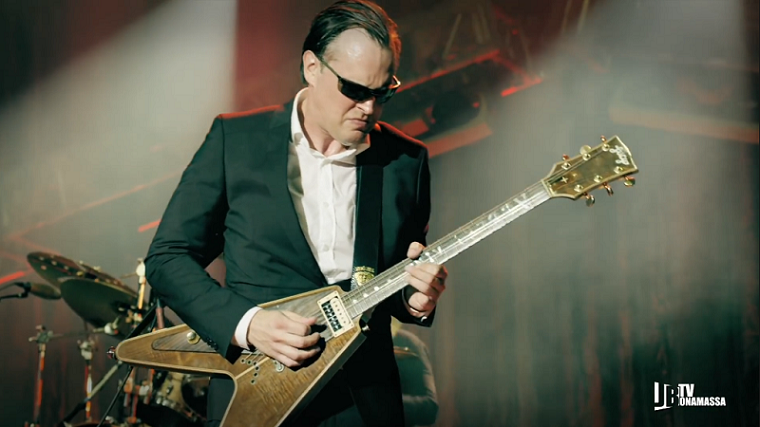 蓝调摇滚吉他大将joe bonamassa - ill play the blues for you