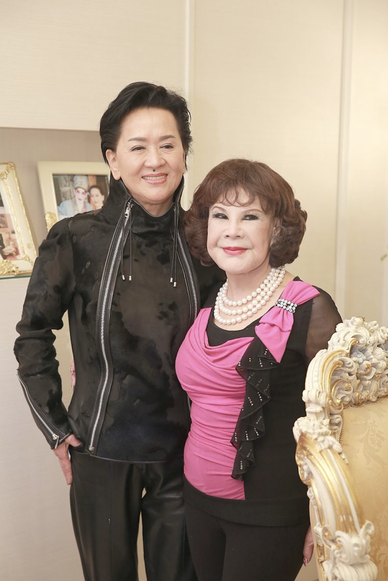 黄夏蕙受访回应敏感话题,自称纯天然否认整容,遗憾没送别洪金梅