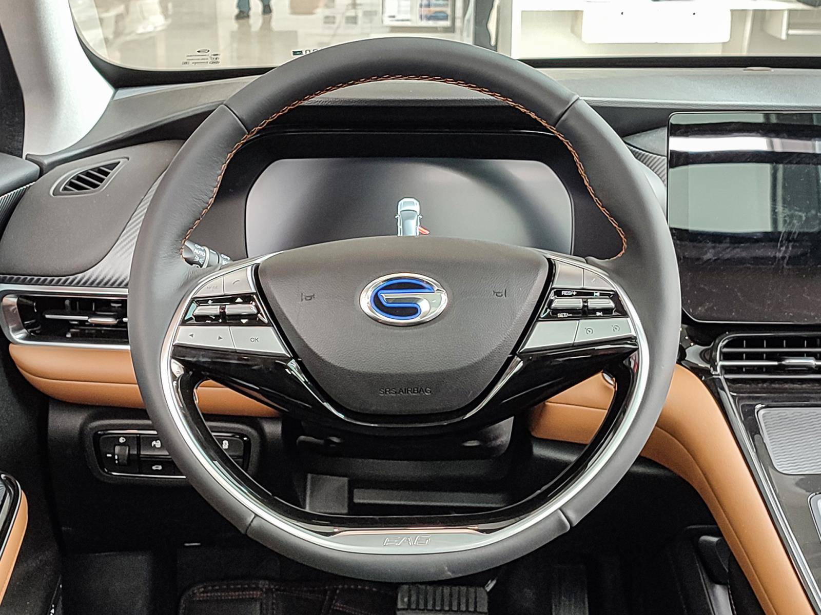 实拍体验广汽本田ea6 内饰夺人眼球/续航里程可达510km