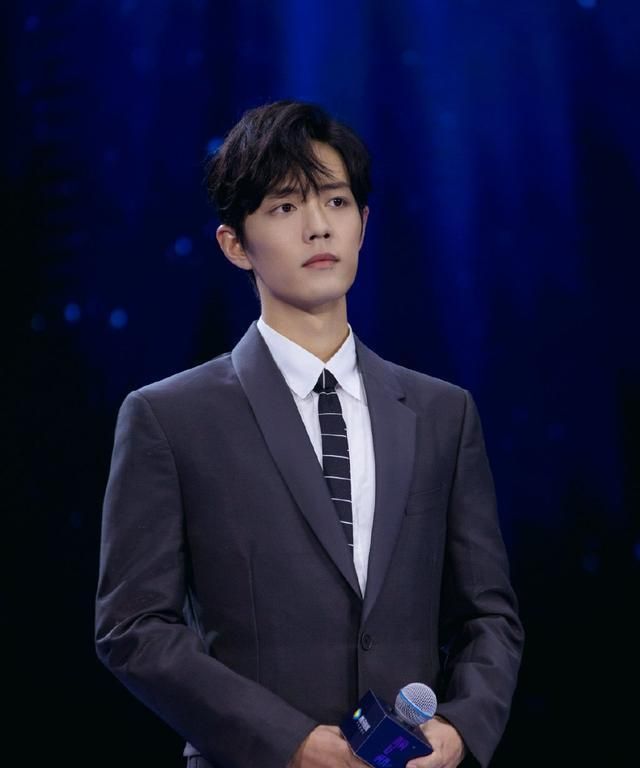 被质疑收钱支持肖战,知名主持人为自己叫冤,的确是问心无愧