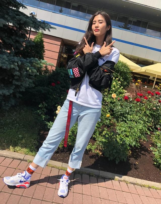 中国女足第一美女,1米88身材似模特,择偶标准很低,28岁仍单身