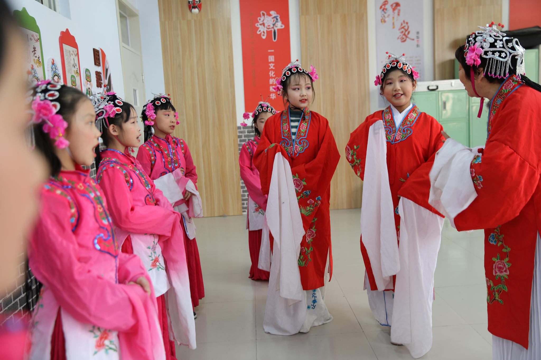 河北承德:传承京剧艺术弘扬传统文化