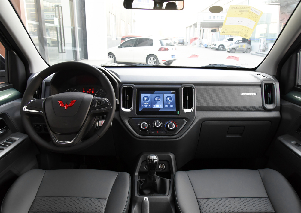 皮卡时代来了5万多起的五菱征途省油耐用长5米1宜商宜家