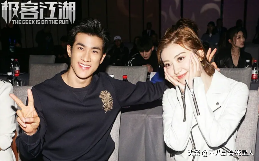 2017年,金琛又和景甜合作了电视剧《奋斗吧!