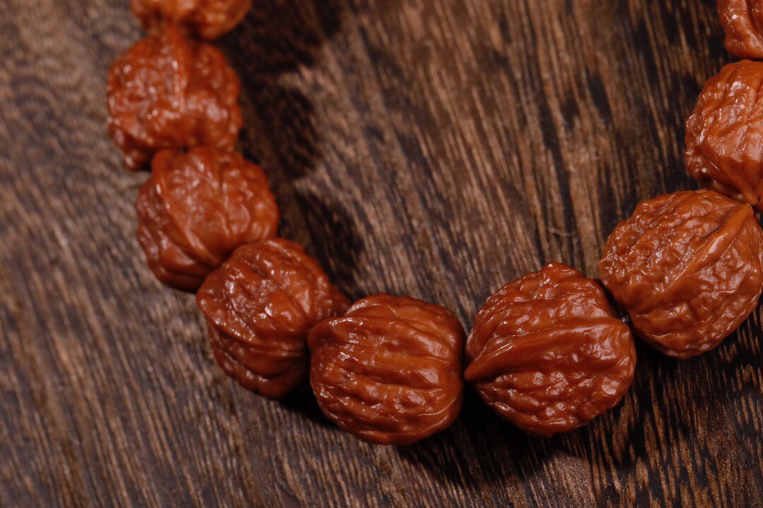 文玩小核桃手串新玩家需注意的几个问题