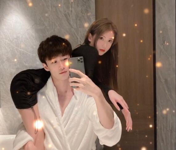 一哥秀恩爱不求人展现力量王小歪表现可爱牧童满满钞能力