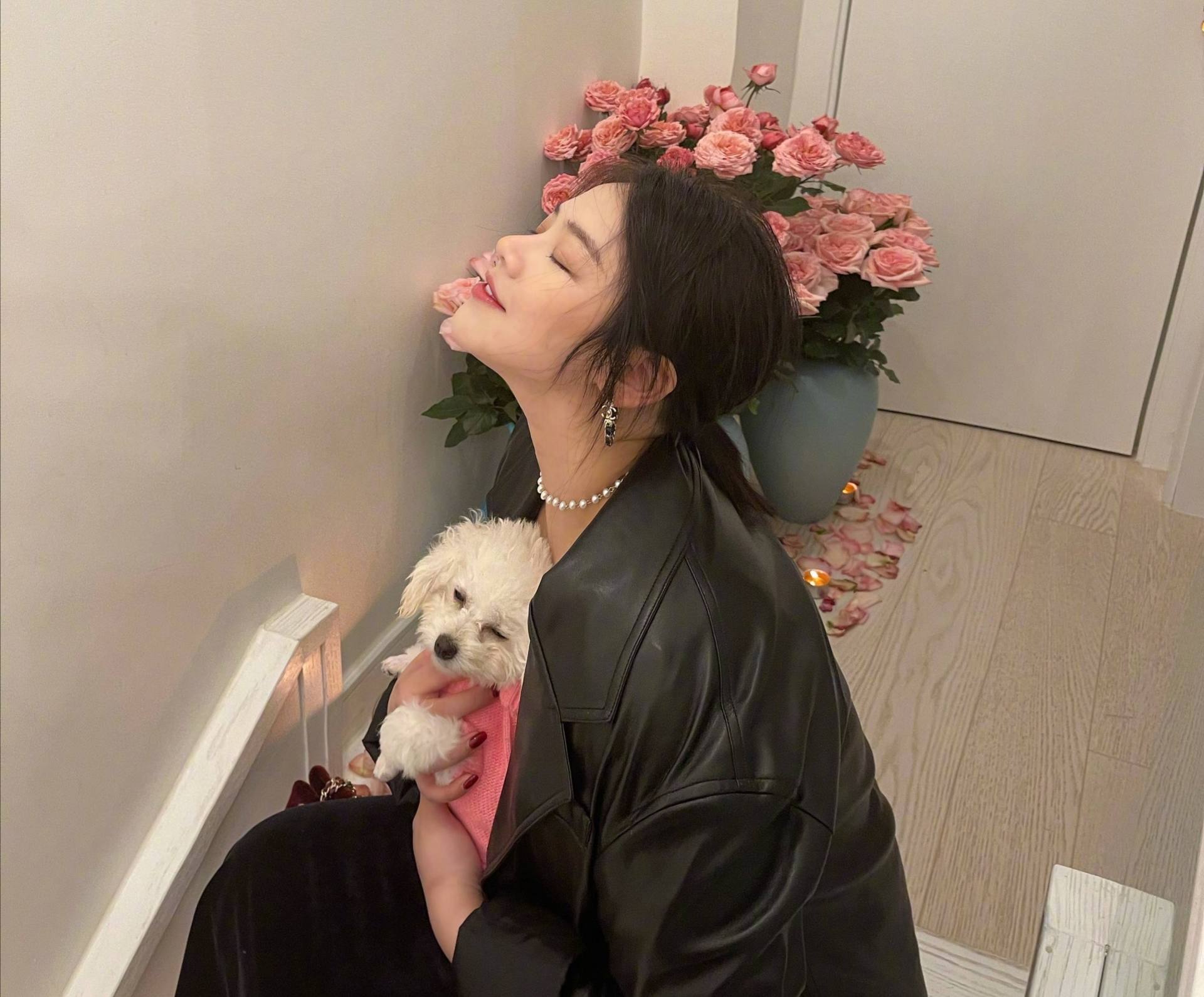 马思纯恋情疑曝光,男方从颜值到人品都不配,网友担心她精神状态