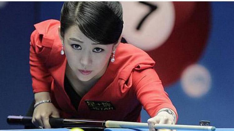 "九球天后"潘晓婷,气质长相不输当红女星,写真照充满异域风情