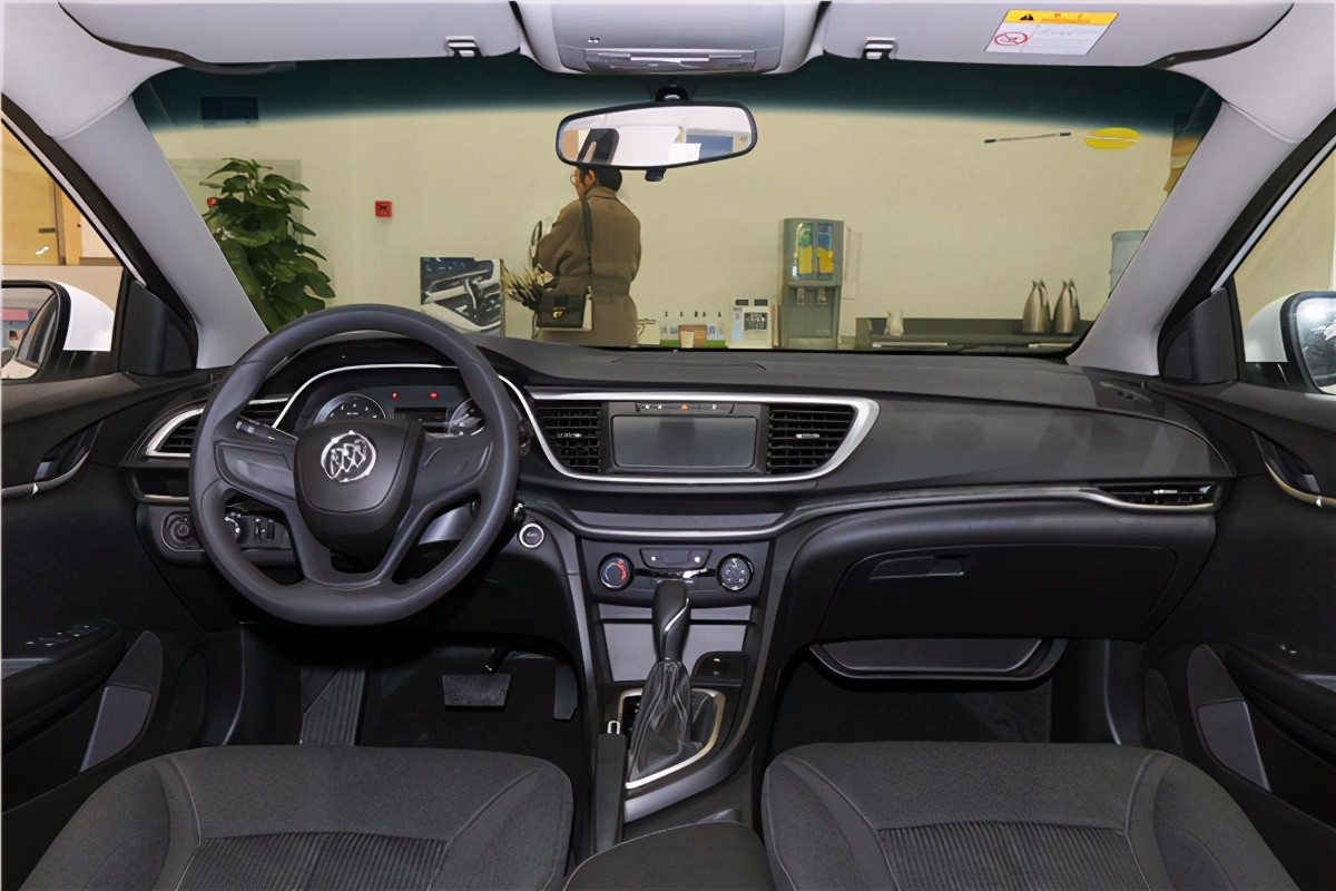 上海车展前夕，这些车优惠不错，优惠4-8万，总有一款适合你