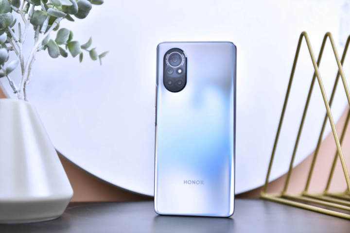 5G手机太沉?荣耀V40轻奢版让你忘却这一概念!