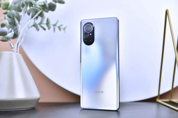 5G手机太沉?荣耀V40轻奢版让你忘却这一概念!