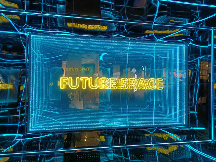 5G手机太沉?荣耀V40轻奢版让你忘却这一概念!