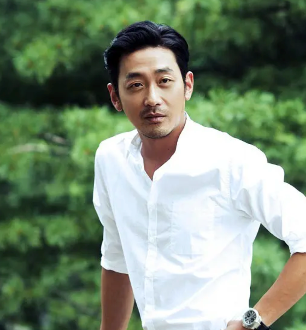 河正宇新片排场真大!两大影帝上演巅峰对决,影片投资高达350亿