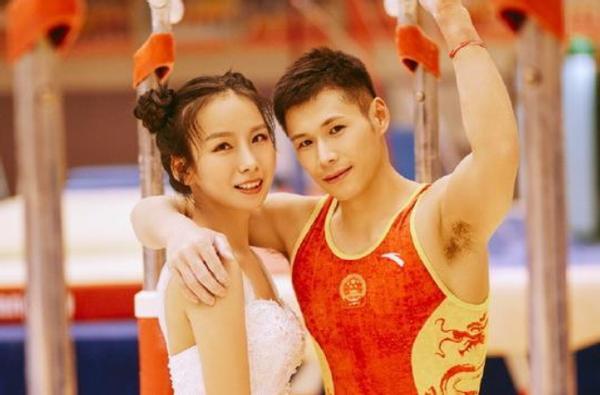 如今31岁身家上亿,一家三口生活幸福|张成龙|赵紫嫣|艺术体操_新浪