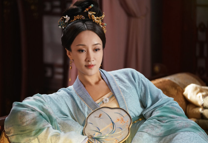 6秦王妃与李皇后一样,由杨雨婷饰演的秦王妃也是一位颇具手段的女性