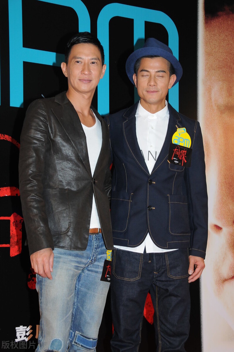 张家辉与郭富城,同台出席活动,看起来相差不大