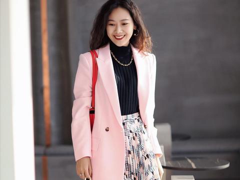 女人过了三十岁更要会穿西装,优雅又有高级感,职场休闲随意切换