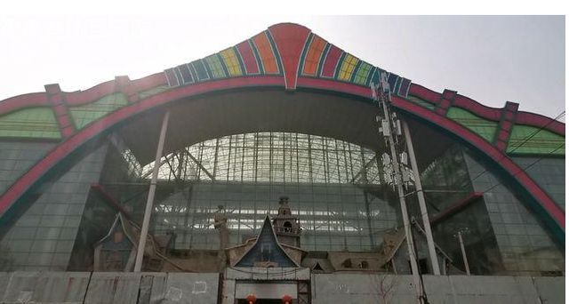 前后废弃20余年,耗资1200万迎来新生|城市建设|烂尾楼|游乐园_新浪