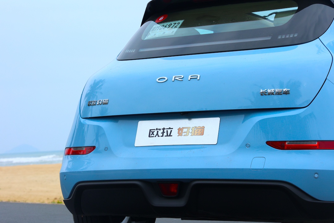 北纬18度温情邂逅与小姐姐一起出发试驾欧拉好猫