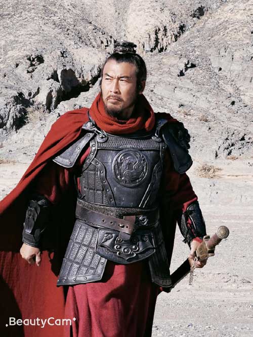 《敦煌:生而传奇》今晚开播 演员鄂布斯演绎英雄班超