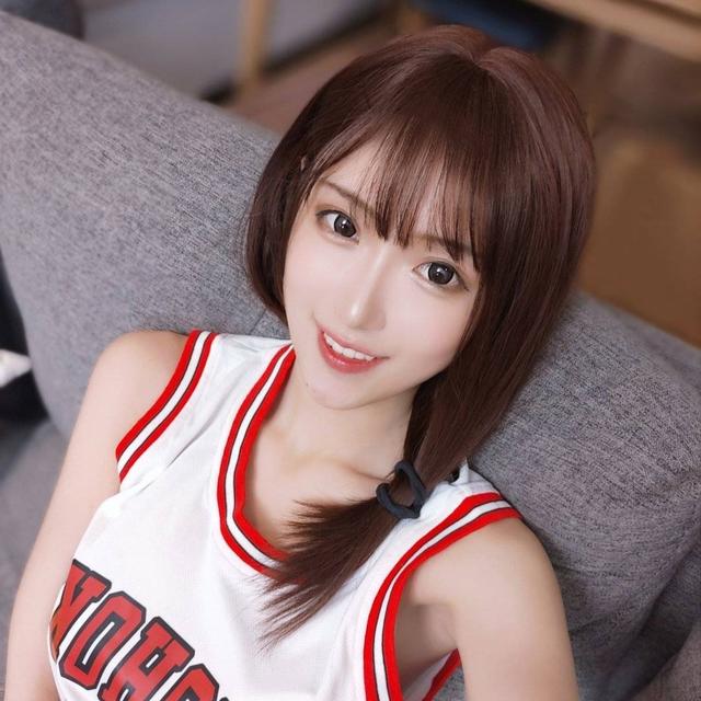 腐团儿秀湿发挑战,效果太惊艳,粉丝直言这是不给其他人活路