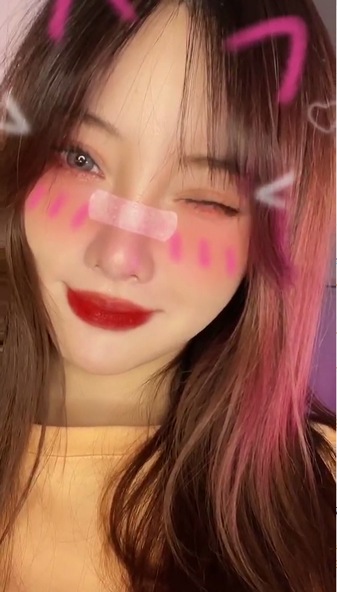 被曝受骗上千万,李小璐头发凌乱显邋遢,笑容难掩苦涩|高哥|李小璐