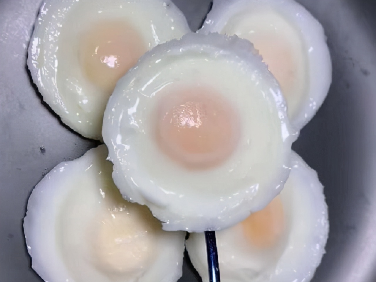 荷包蛋这么做出锅个个完整不破损鲜嫩又好吃